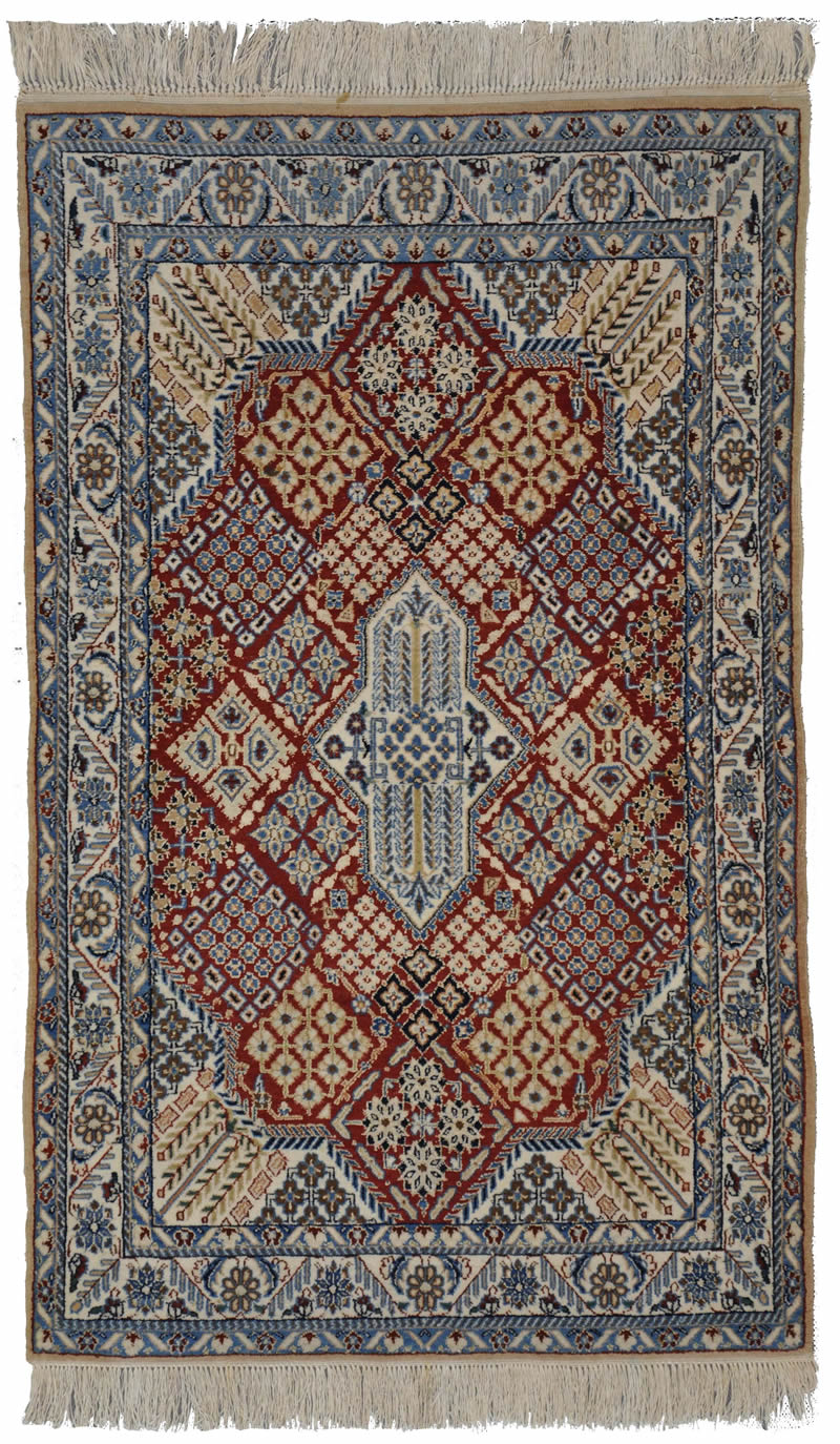 Nain Persian Rug