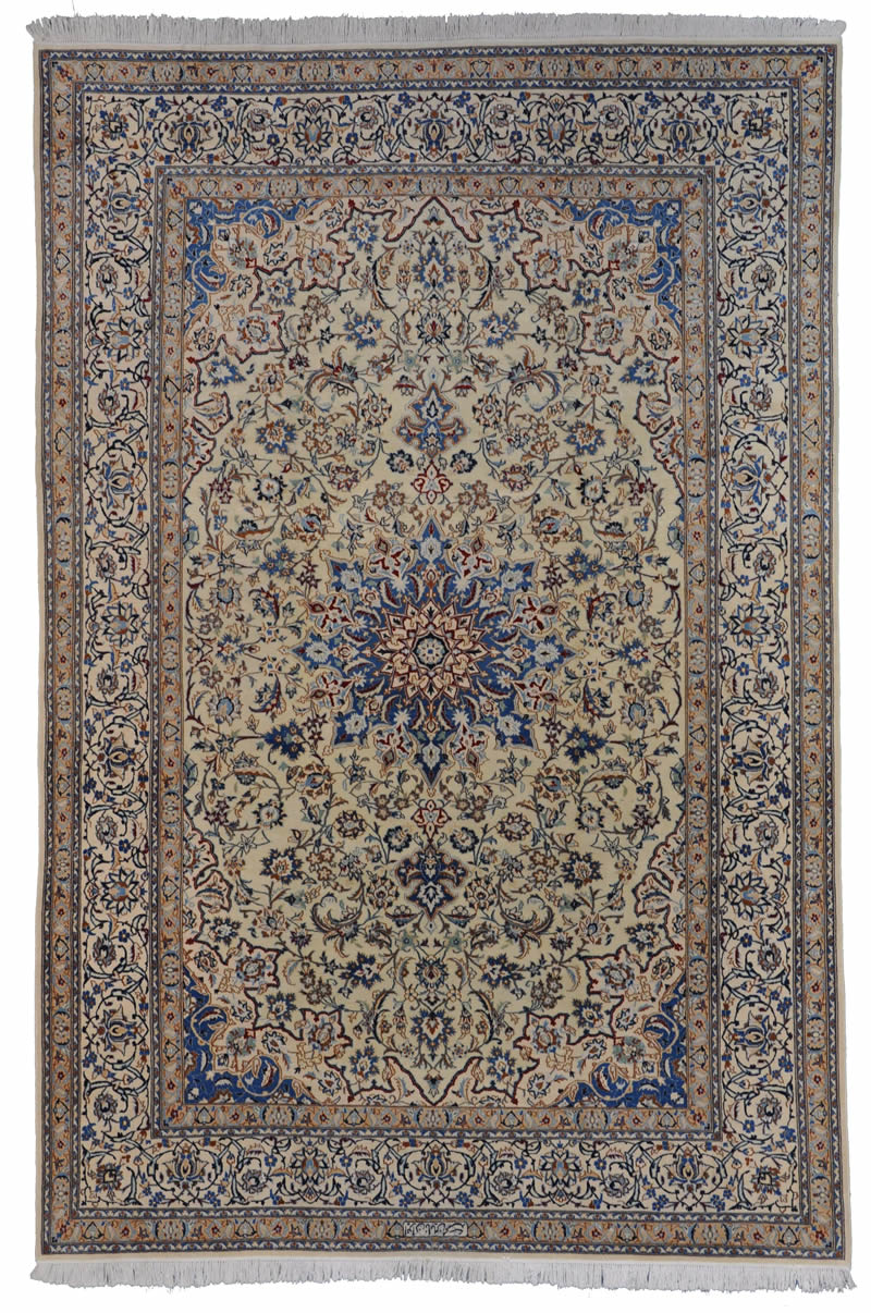 Nain Persian Rug