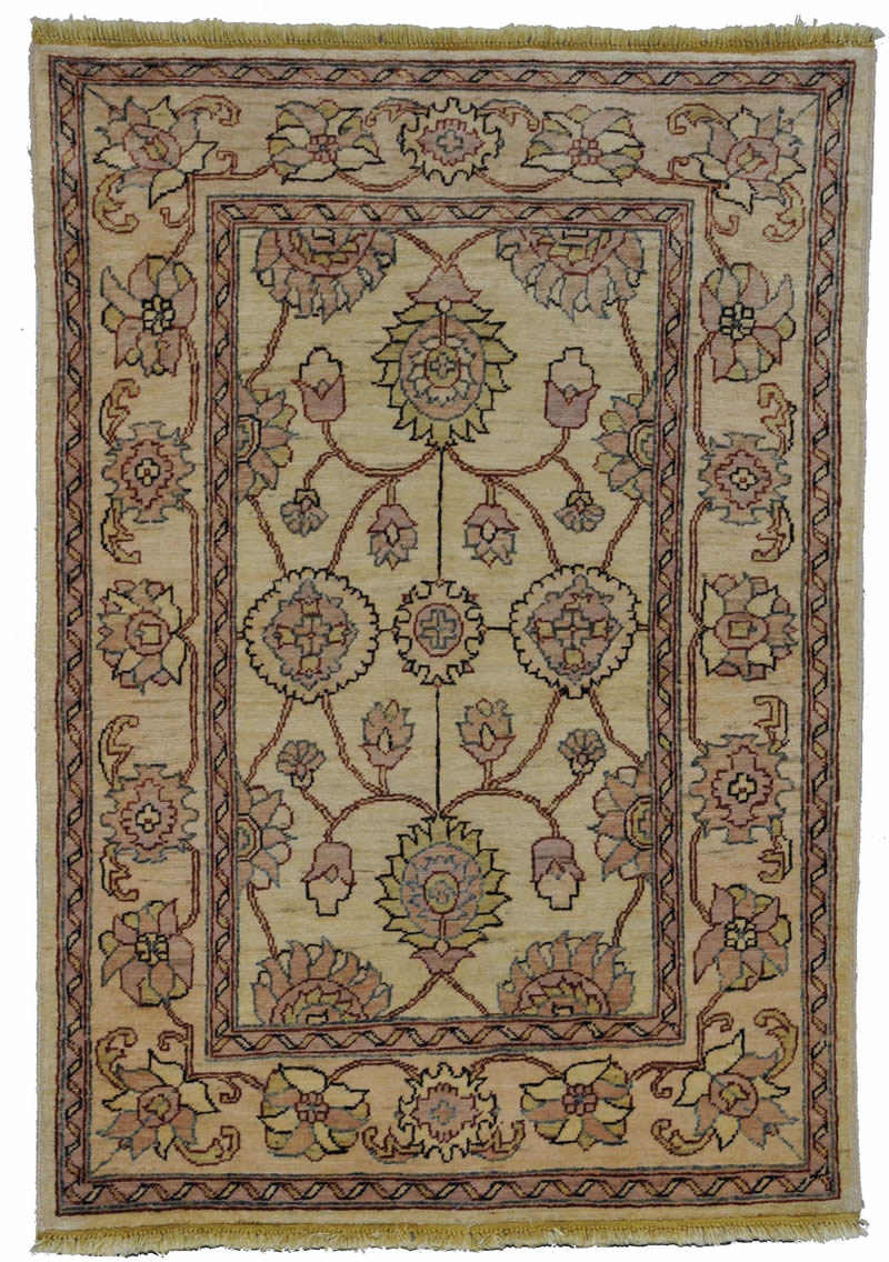 Peshawar Pakistani Rug