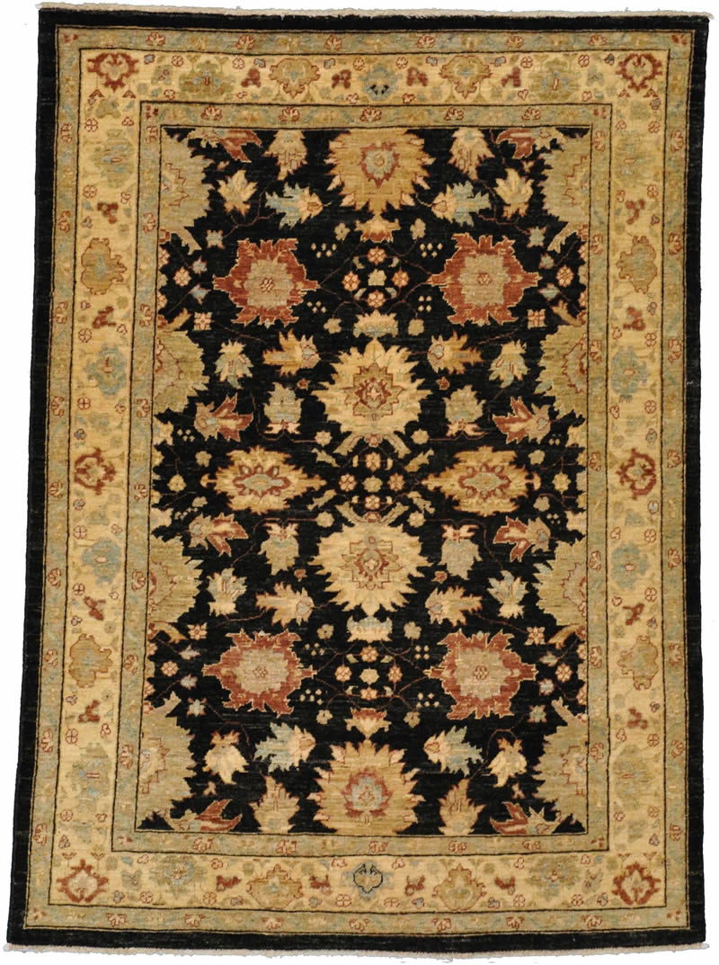 Peshawar Pakistani Rug