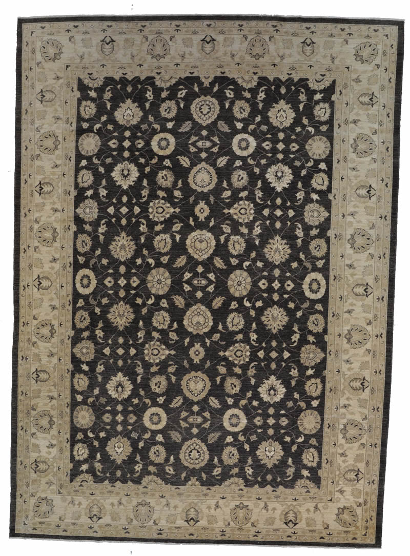 Peshawar Pakistani Rug